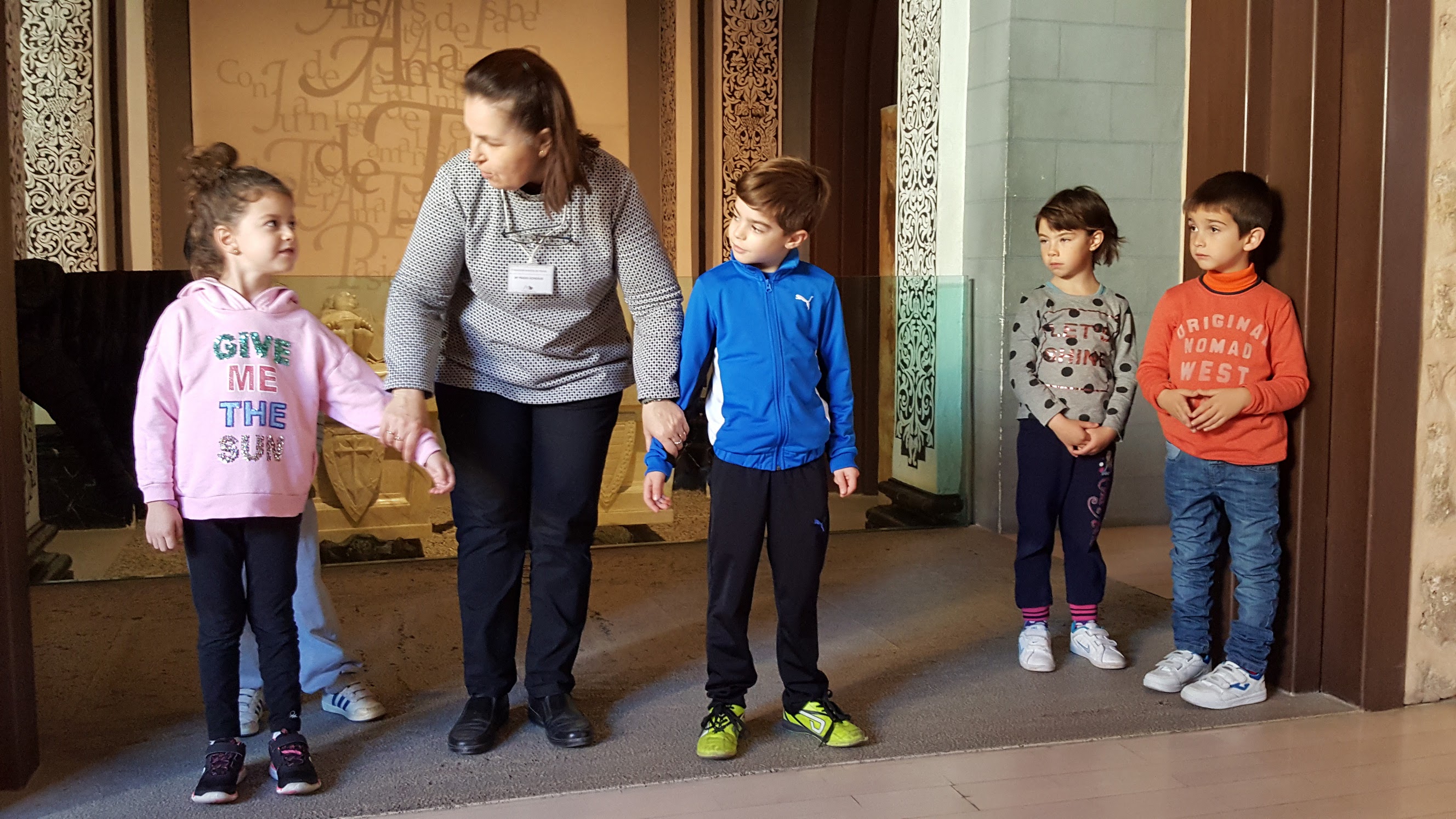Alumnos de primer ciclo visitan el Mausoleo de Los Amantes