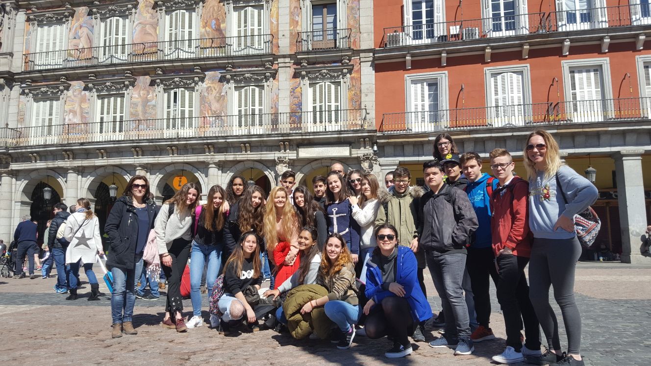 Los alumnos de 4º ESO realizan una visita cultural a Madrid