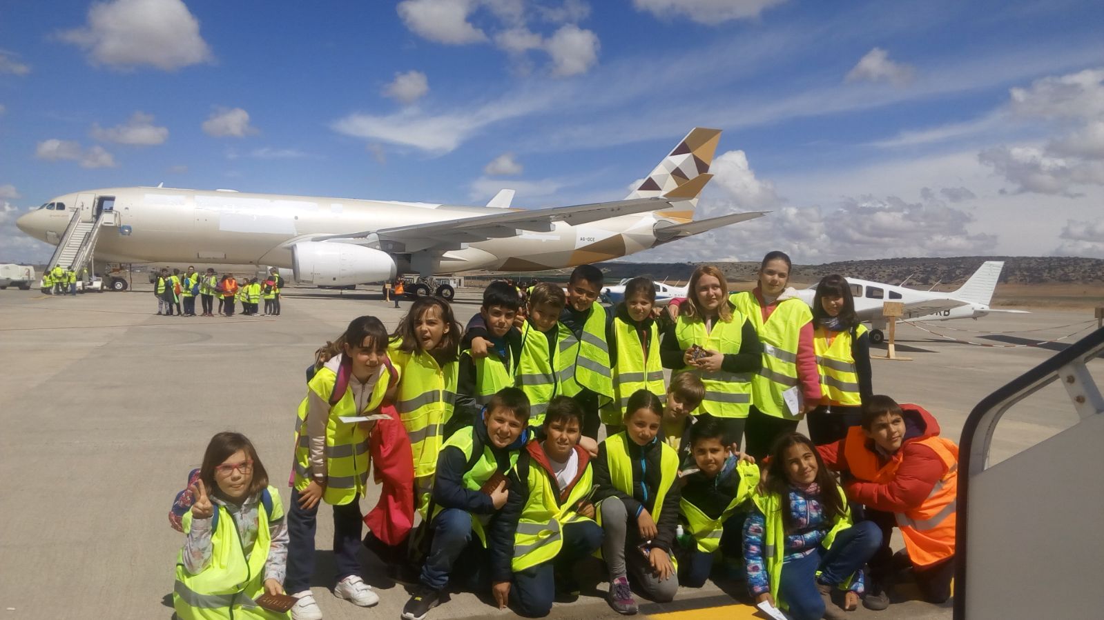 Alumnos de 4º visitan el aeropuerto de Teruel