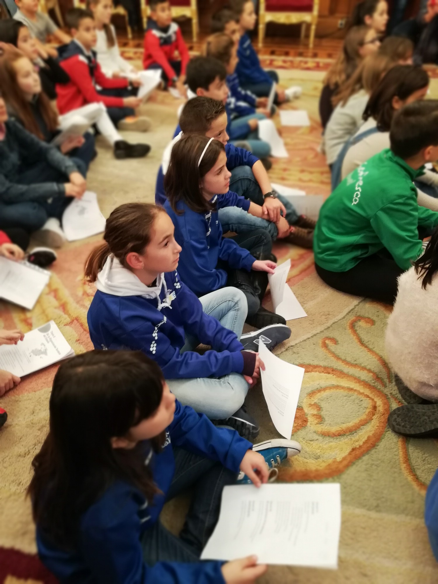 Alumnos de 5º y 6º participan en la lectura de la constitución