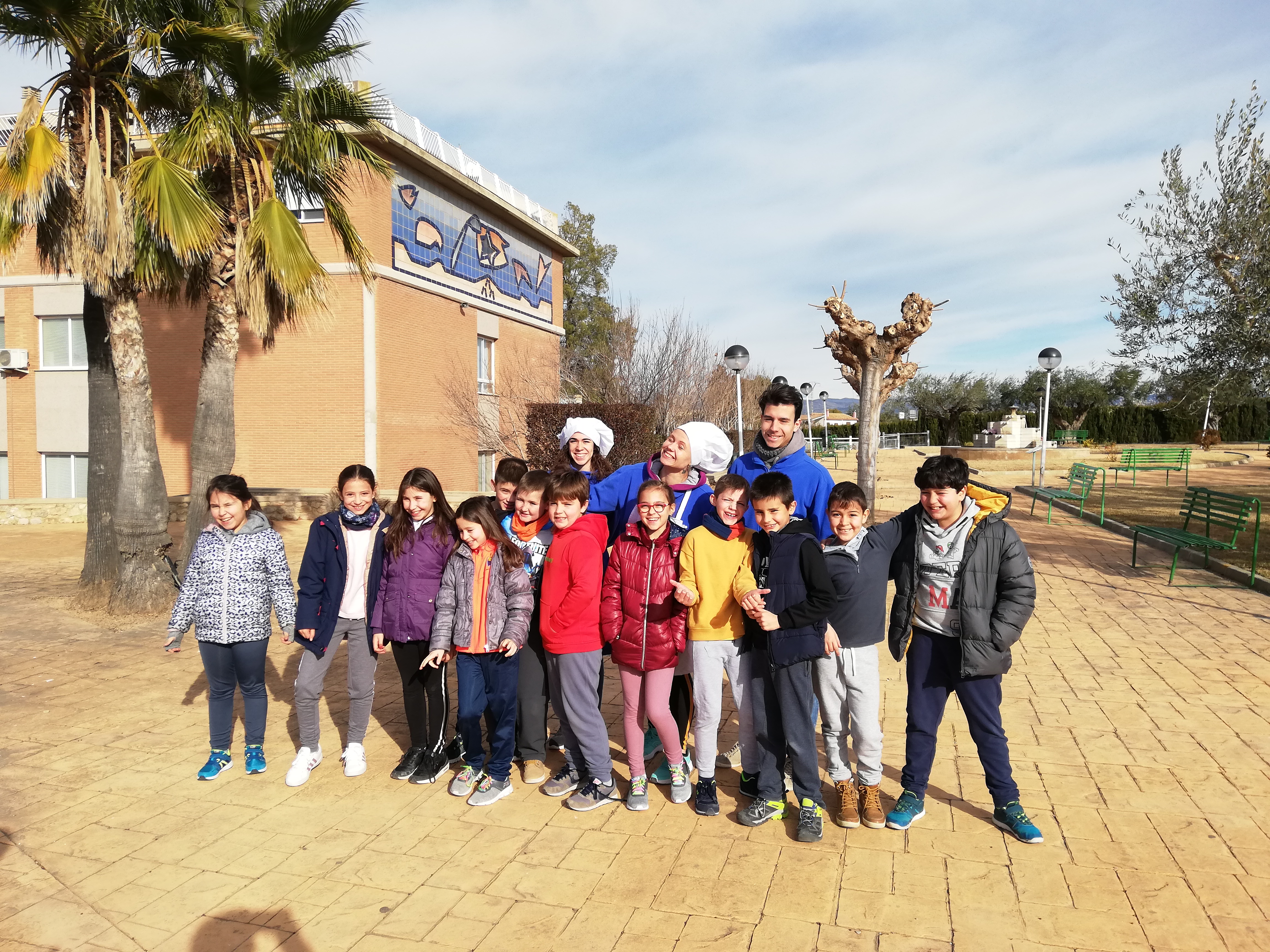 Alumnos de 4º participaron en la inmersión lingüística en Liria, basada en «Sallechef»