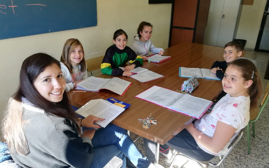 Los alumnos de 6º preparan la representación de «Charlie and the chocolate factory»