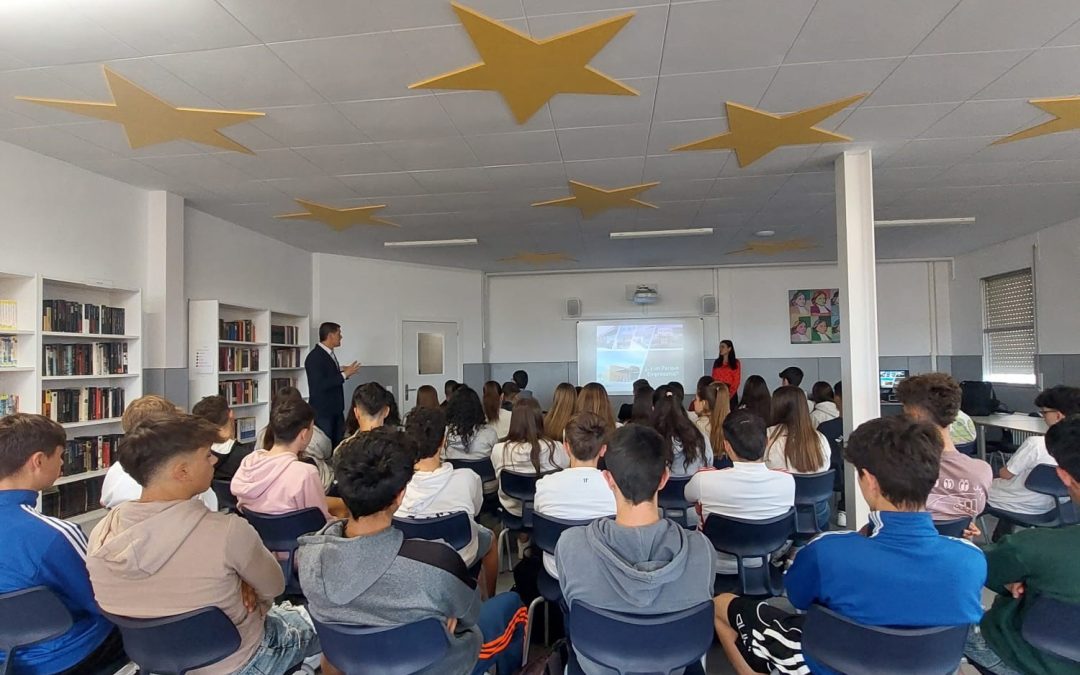 Charla de Asempaz para alumnado de 4º ESO