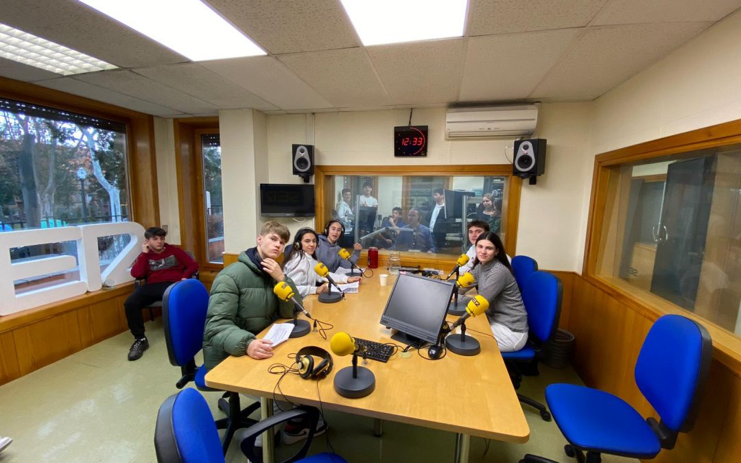 Visita de los alumnos de Oratoria a la Cadena Ser Teruel